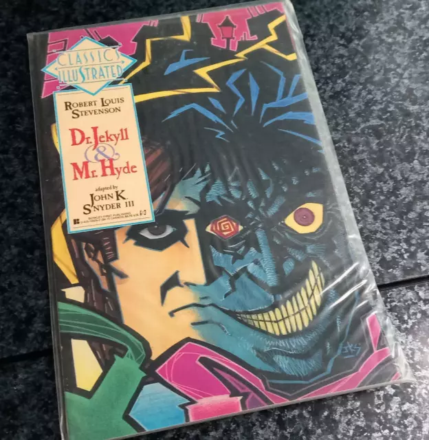 Dr Jekyll & Mr Hyde by Classics Illustrated - Berkley First Publishing (1990)