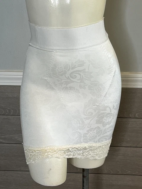 VINTAGE JACLYN SMITH White Girdle Shaper Second Skin Size Medium Satin