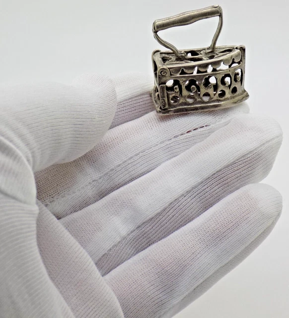 Vintage Solido Argento Italiano Fatto a Mano Casa Delle Bambole Tessuto Iron Box