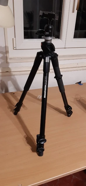Trépied manfrotto 190xp + rotule boule 484RC2 + sac transport MBAG70