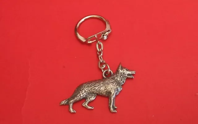 German Shepherd Dog Keyring - Pet Dog GSD Alsatian Keychain - Mum Dad Xmas Gift