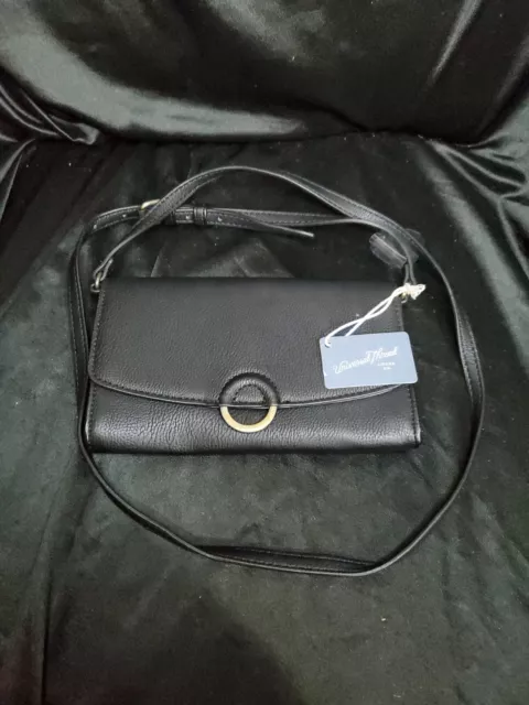 Universal Thread Black Crossbody Purse Inner Card Pockets And Zipper Case NWT