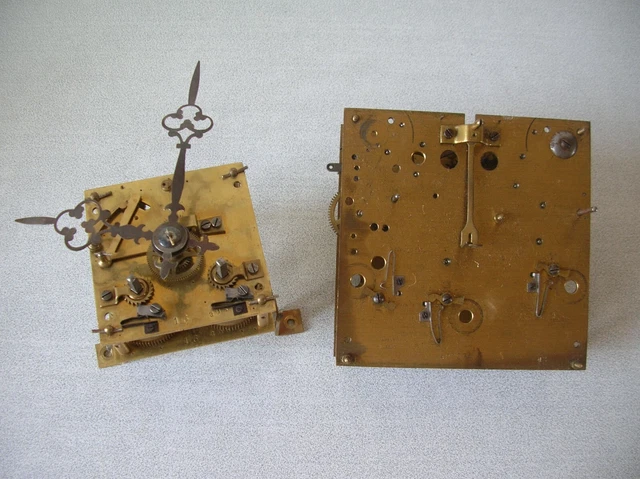Lot de 2 poids sapinettes pomme de pin coucou horloge pendule