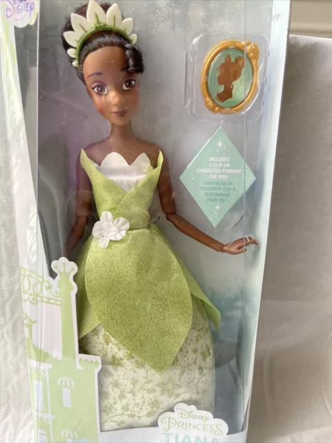 Poupée officielle Princesse Belle classique de Disney avec bague