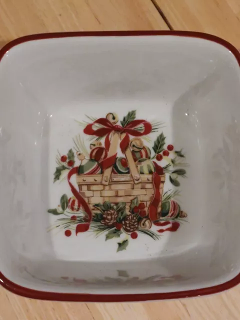 Longaberger Christmas Natures Garland Small Square Bowl 5"X2 1/8" 2