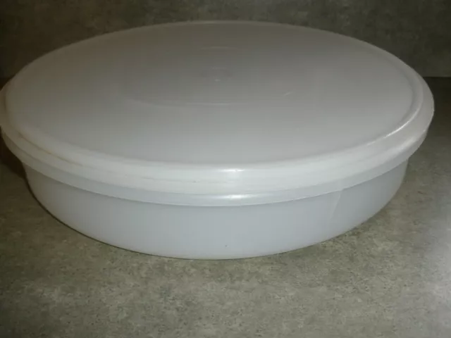 Tupperware Round Pie, Cupcake, Cake and Cookies Container - The