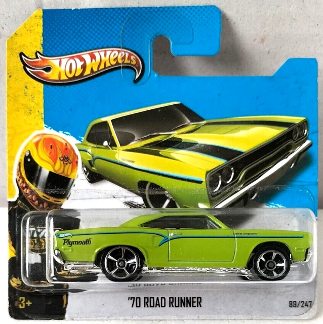 Hot Wheels '70 Road Runner Muscle Mania Die-Cast Car - 1:64 Scale Green 89/247 Collectible