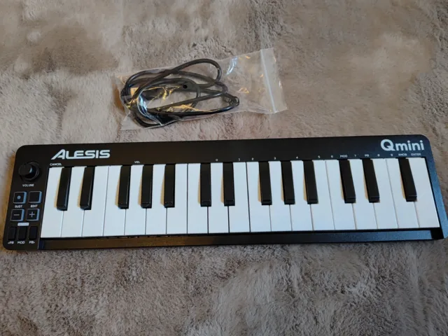 Alesis Qmini USB-MIDI-Keyboard-Controller | 32 Tasten | guter Zustand | OVP