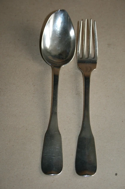 Paire de couverts ancien en argent