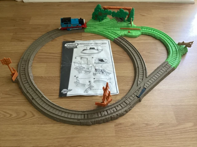 Thomas Wild Ride SET TRENO MOTORIZZATO Fisher Price Trackmaster Tomas & Friends Thomas ...