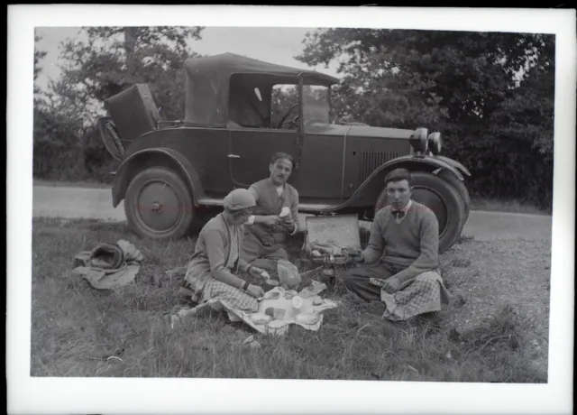 FRANCE family holiday car c1930 photo NEGATIVE glass plate Vr14L1n10