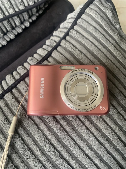 Samsung ES28 12.2MP Digital Camera Pink parts only not working only tested once