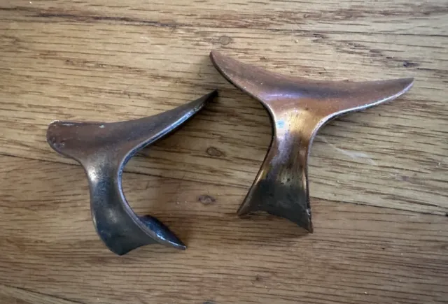 Pair vtg retro Mid-Century whale tail 1 1/4" centers pull handles "copper"