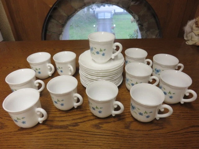 Lot de 6 tasses arcopal avec soucoupes myosotis motif veronica | Selency