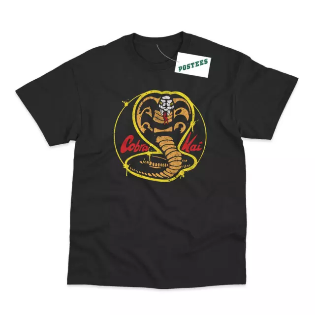 Camiseta impresa estilo pintura en aerosol Cobra Kai DOJO inspirada en Karate Kid