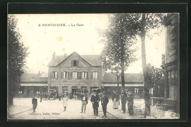 CPA Montdidier, La Gare, La Gare 1916