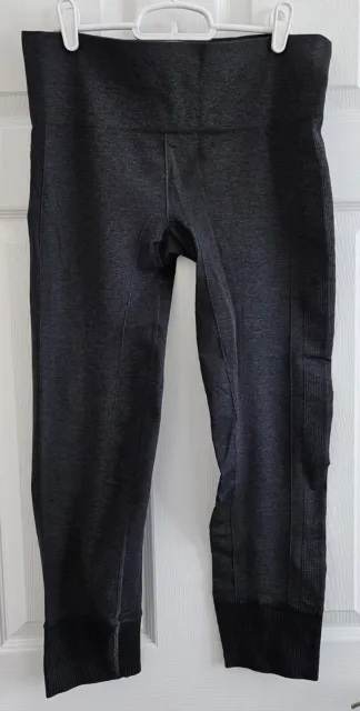 Lululemon Crop Pants CA 35801 RN 106259 - Size 8 for Sale in