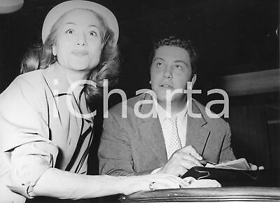 1955 GENOVA Eva MAGNI e Renzo RICCI in partenza per il Sudamerica - Foto
