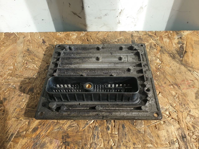 FORD FIESTA MK6 / FUSION ECU ENGINE CONTROL UNIT   box C2