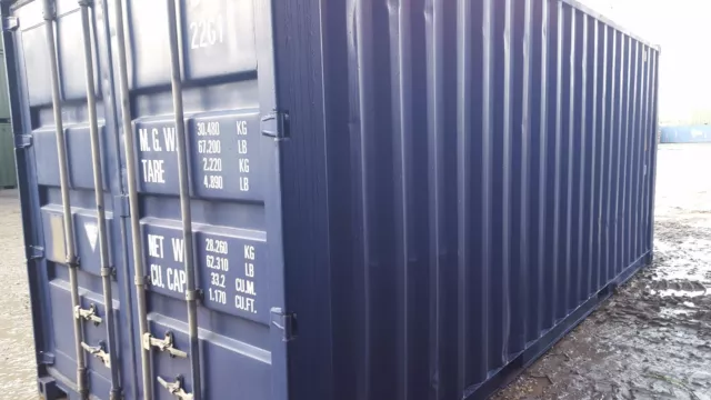 20ft & 40ft New or Used Wind Waterproof Shipping Containers From £1650