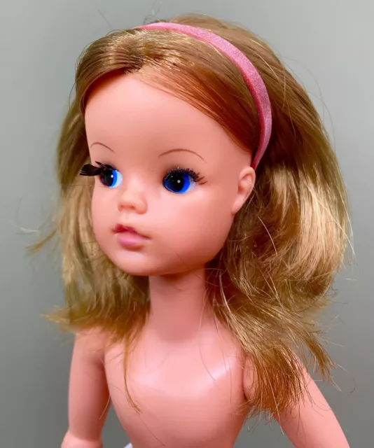 Sindy Gauntlet doll Strawberry Blonde.