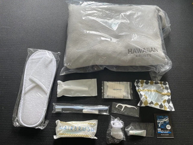 HAWAIIAN AIRLINES ① Blanket / ① Slippers / Amenities ❤️ Set Of 11 ❤️ New HAWAIIAN AIRLINES ① Blanket / ① Slippers / Amenities ❤️ Set Of 11 ❤️ New