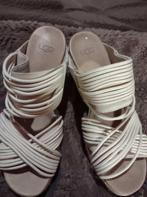 UGG Womens Hilarie Wedge Sandals Size 7.5 cream color Slip On Strappy Boho