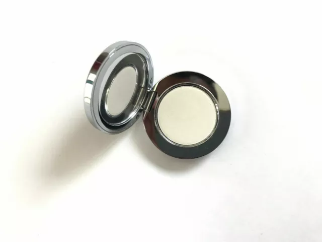 Rock & Republic Saturate Eye Color Eyeshadow NWOB Shade Carat Oyster Gold