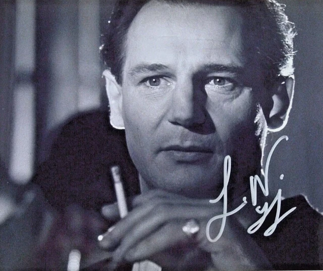 Liam Neeson Signed  Autographed Photo "Schindlers List" 8X10 Coa Music Groove