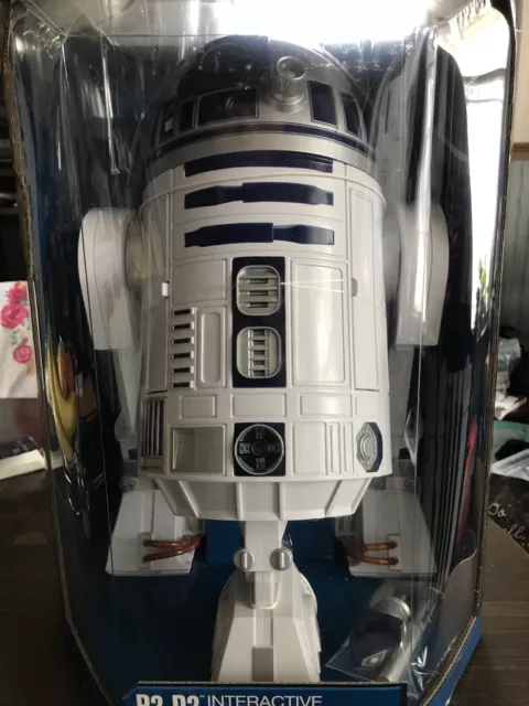 Star Wars  R2-D2 Astromech Droid 2nd Generation Factory Sealed, Hasbro, Specs--》