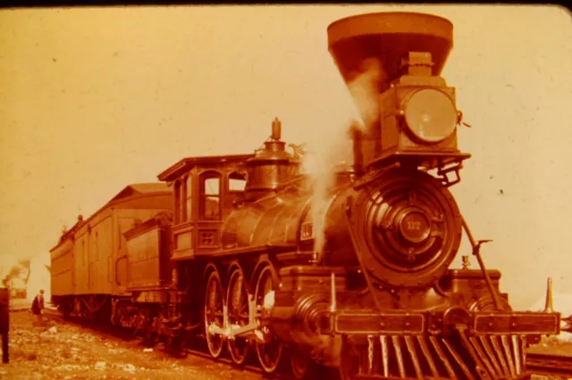 Kodachrome Duplicate 35MM Slide Baltimore & Ohio 4-6-0 #117  (1934) Item #CC2774