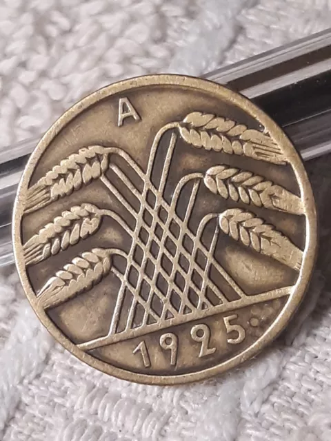 1925  Weimar Republic 10 Pfennig ~ Germany ~ Circulated German Bronze Dime