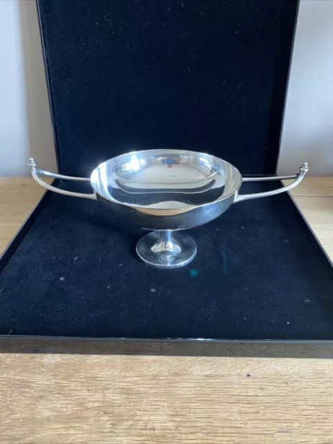 Grande ciotola antica pesante argento sterling 1913 di FINNIGANS