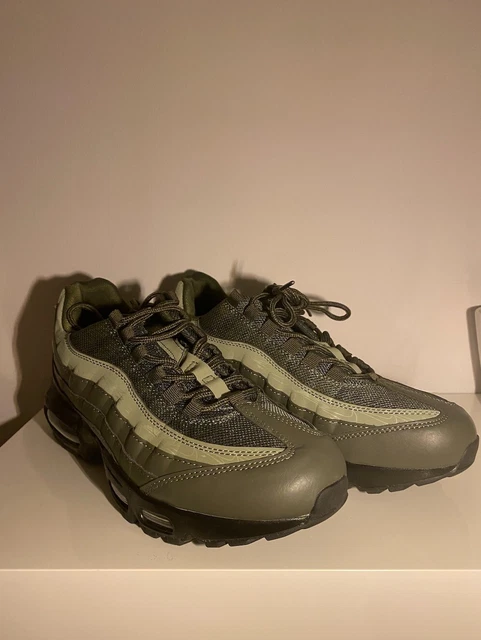 Khaki on sale green 95s