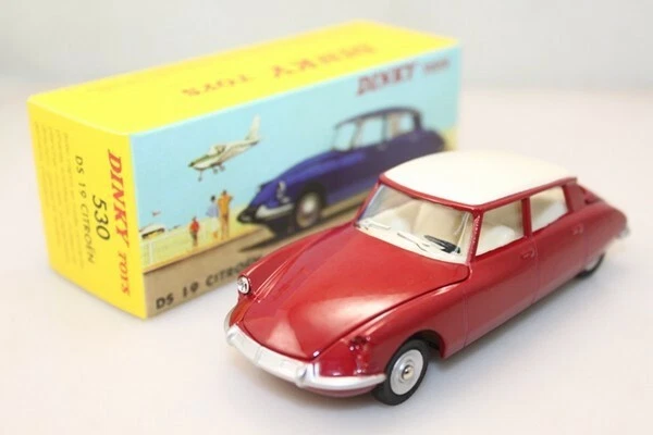 Dinky Toys Citroën DS19 Volante Fantomas 1:43 – Suède, édition Spéciale