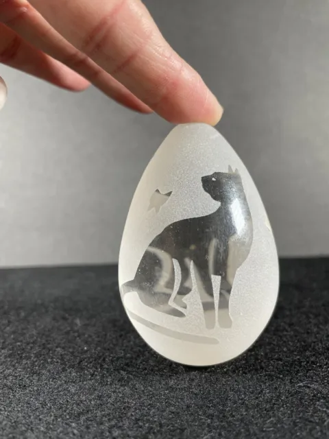 Art Glass Egg Shaped Paperweight Frosted Glass Etched Cat Butterflies Vintage