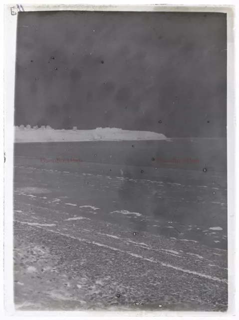 FRANCE Beach Sea Landscape c1920 Photo Glass Plate Vintage V32L17n2 2