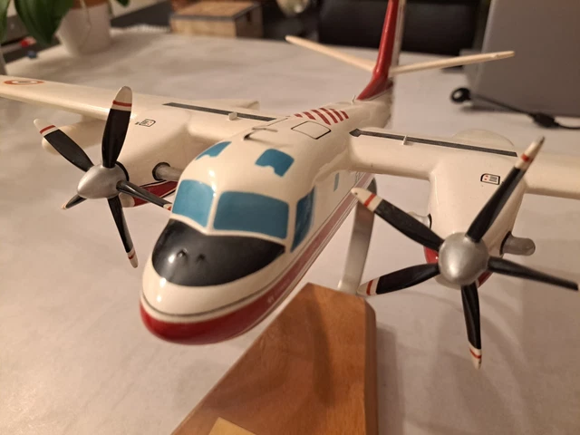 Maquette Pompiers du Ciel Sécurité Civile Bombardier eau HELLER52702