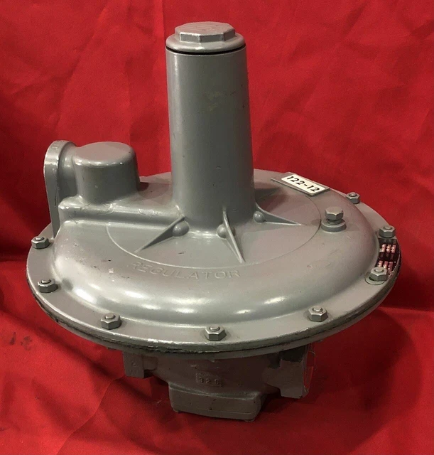 Sensus 122-12 Gas Regulator Black Spring ( 6"-14"WC )