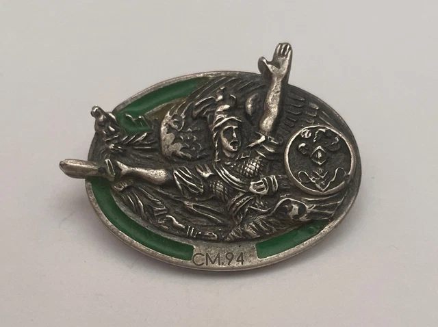 Médaille, broche, pucelle, insigne militaire centre mobilisateur 204