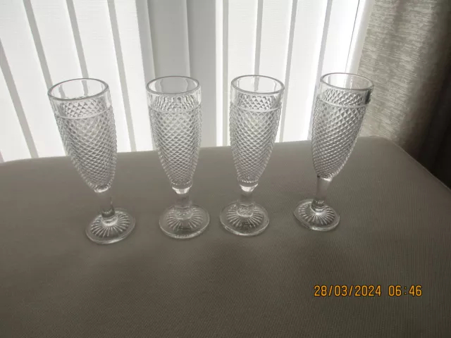 4 Freixenet Wine Glasses/Flutes