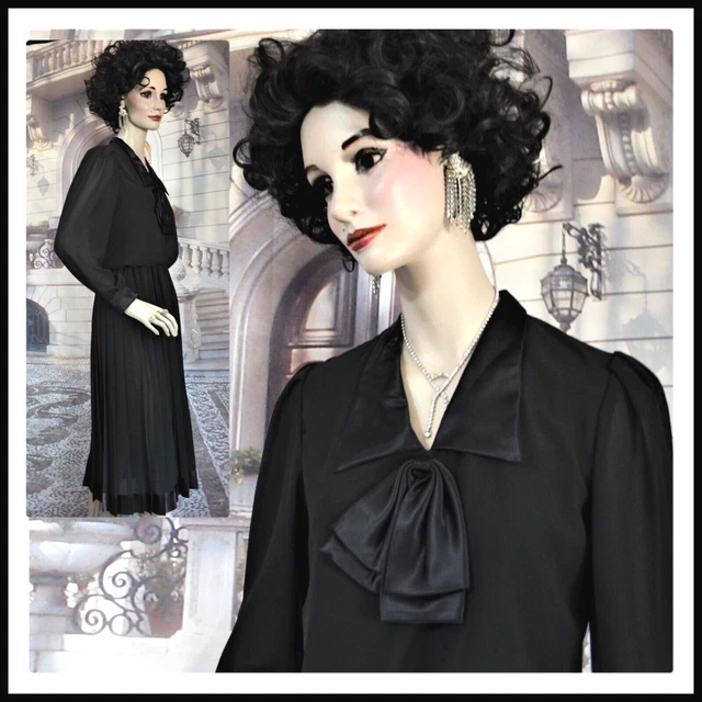 Diane von Furstenberg Dress Black 6 to 8 Cocktail Party Satin Trim Pleated Skirt