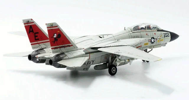 thumbnail image 2 of Calibre Wings 1:72 F-14A Tomcat USNFWS TOPGUN 20 2 of 11
