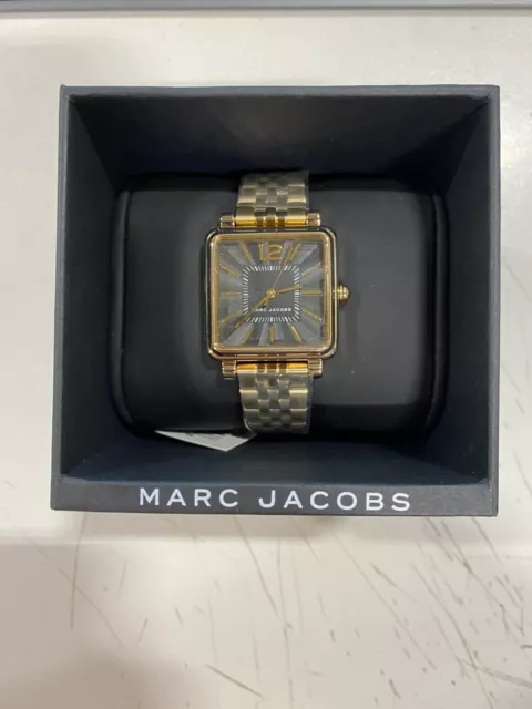 Marc Jacobs Vic Black Dial Yellow Gold-tone Ladies Watch - MJ3516