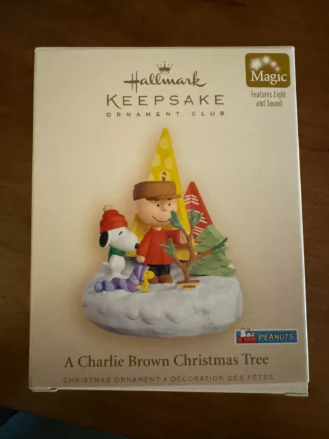 Hallmark Keepsake Ornament 2006 A Charlie Brown Christmas Tree with Snoopy