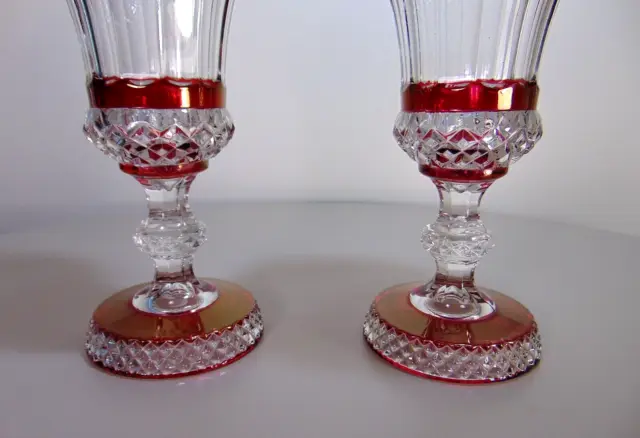 Vintage Paar Westmoreland Rubin Blitzglas mit Deckel Sockel Urnen/Mantel Gläser 6