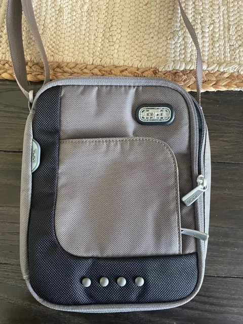 Tumi T-Tech Small Crossbody Strap Bag "6 5133GRN