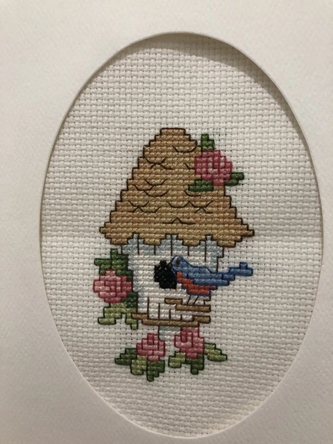 "Tarjeta De Punto De Cruz Terminada ""Pretty Birdhouse 1"""