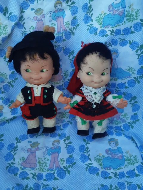 Lot De Poupées Régionales Françaises - Vintage - Plastique - Occasion