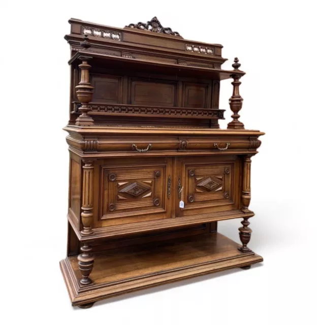 Gründerzeit Historismuszeit Anrichte Kredenz Esszimmer Buffet  um 1880 Nussbaum